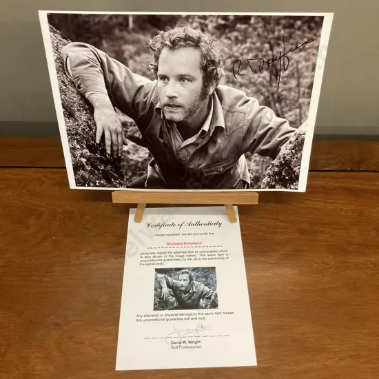 Richard Dreyfuss Signed Photo 20 x 25cm With Authentication
